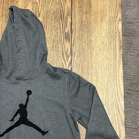 Jordan Hoodie - Size Large (12-13 years) - Picture 2 of 9
